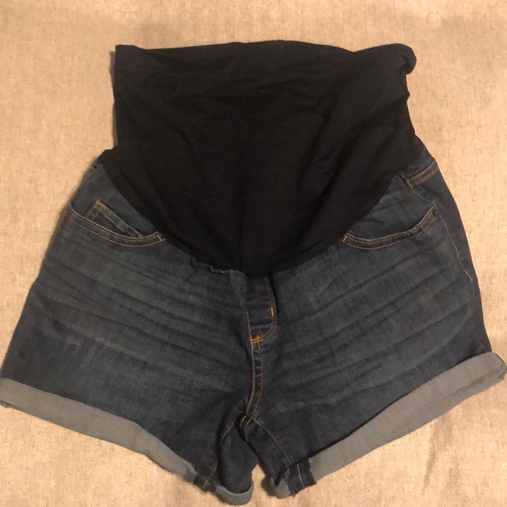 Liz Lange Maternity Shorts